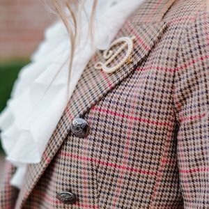 Meet your Posher, Denisia